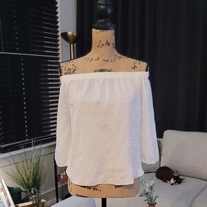 Elegant White Off-Shoulder Women's Top